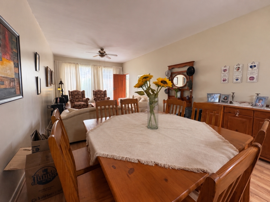 2 Bedroom Property for Sale in Flimieda North West